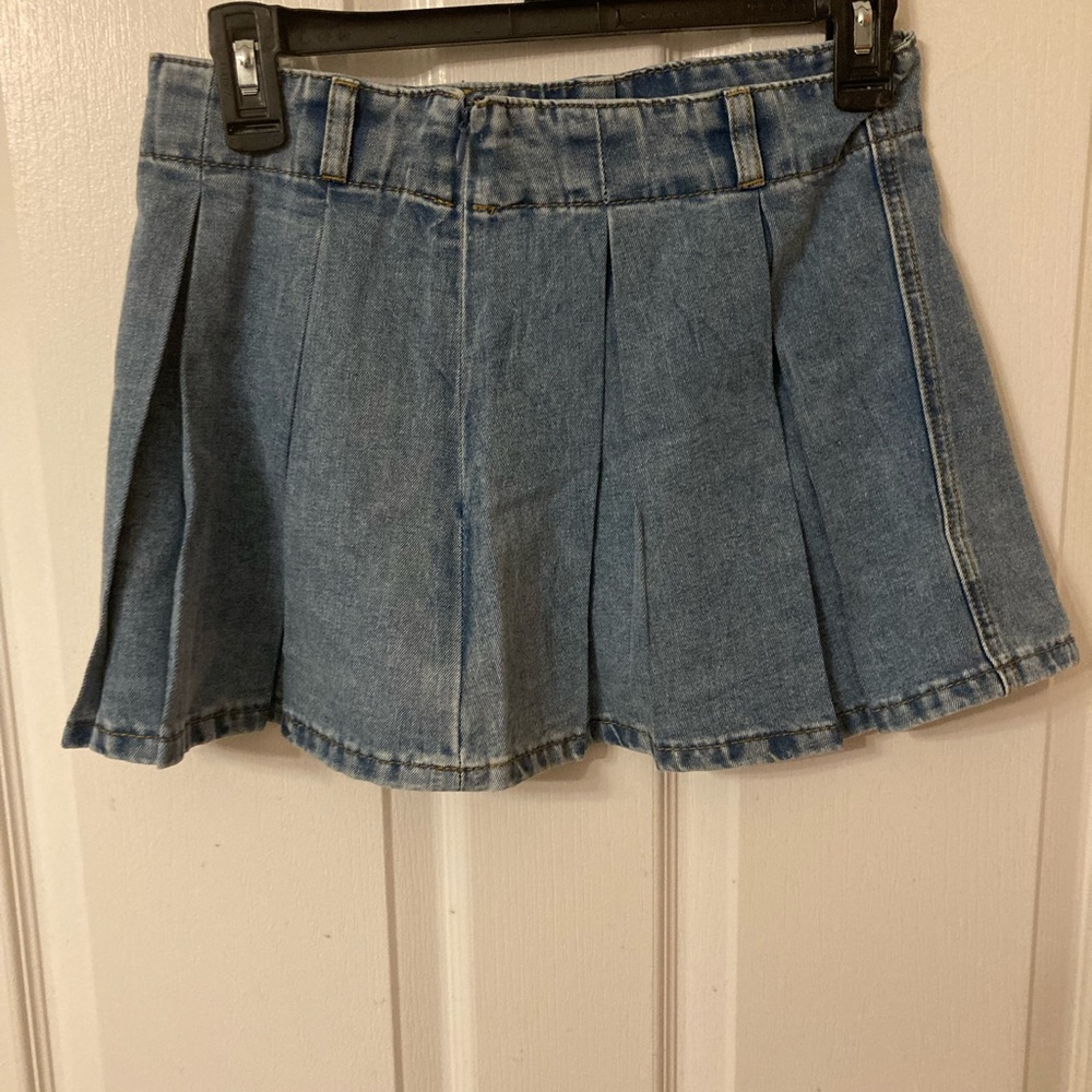Shein dark orange body suit Med.& Shein solid pleated Denim skirt size 28